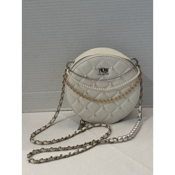 Badgley Mischka Handbags - Trandy Off White BADGLEY MISCHKA Round Quilted CrossbodyBag Pearls &G/S Chains